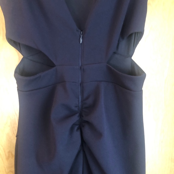 Formal Dress - Picture 3 of 4